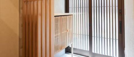 컴포트 하우스, 침실 2개, 발코니, 시내 전망 | 내부