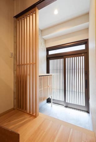Comfort House, 2 Bedrooms, Balcony, City View | Interior. ZenKyoto