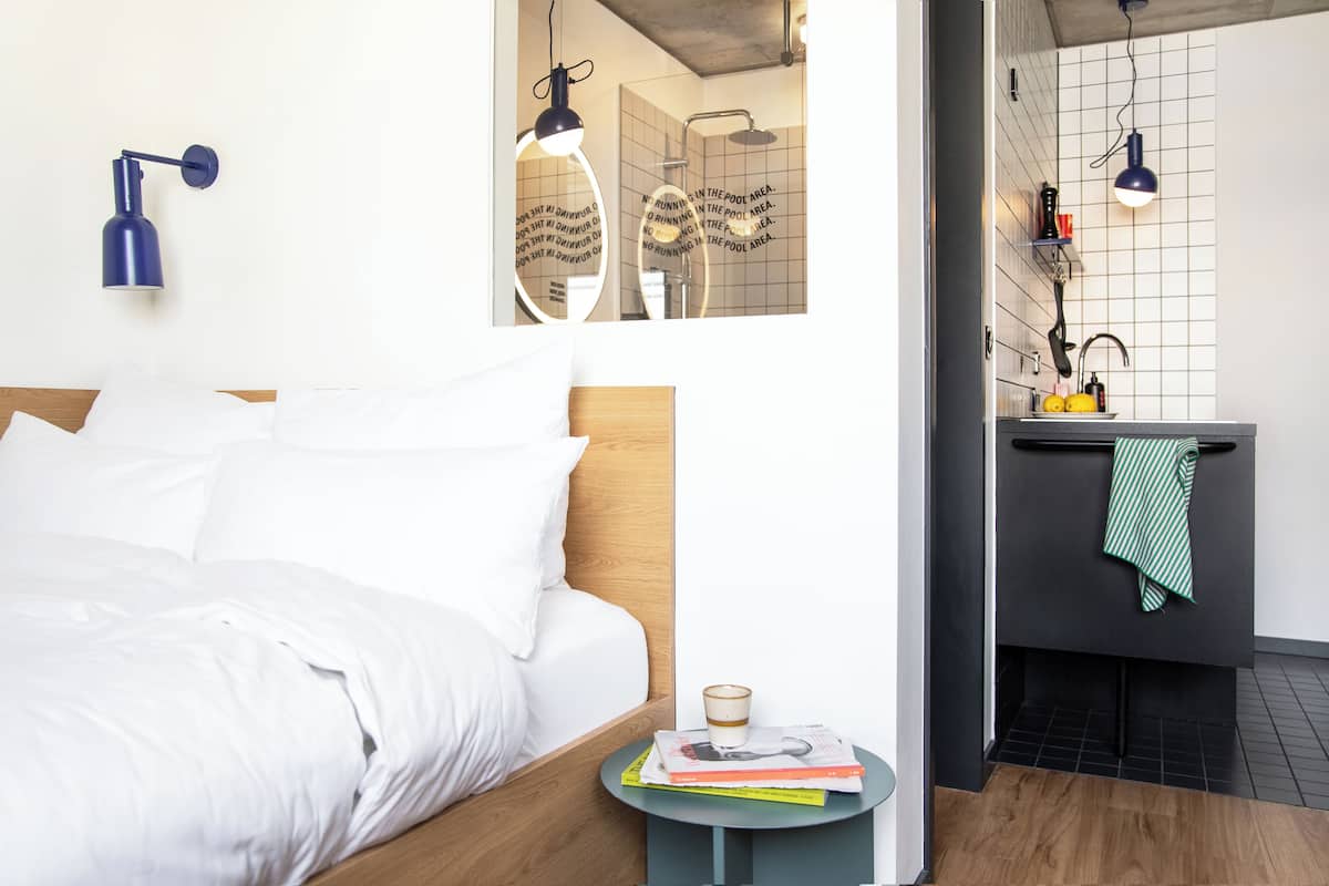 Studio, City View | Premium bedding, desk, laptop workspace, soundproofing