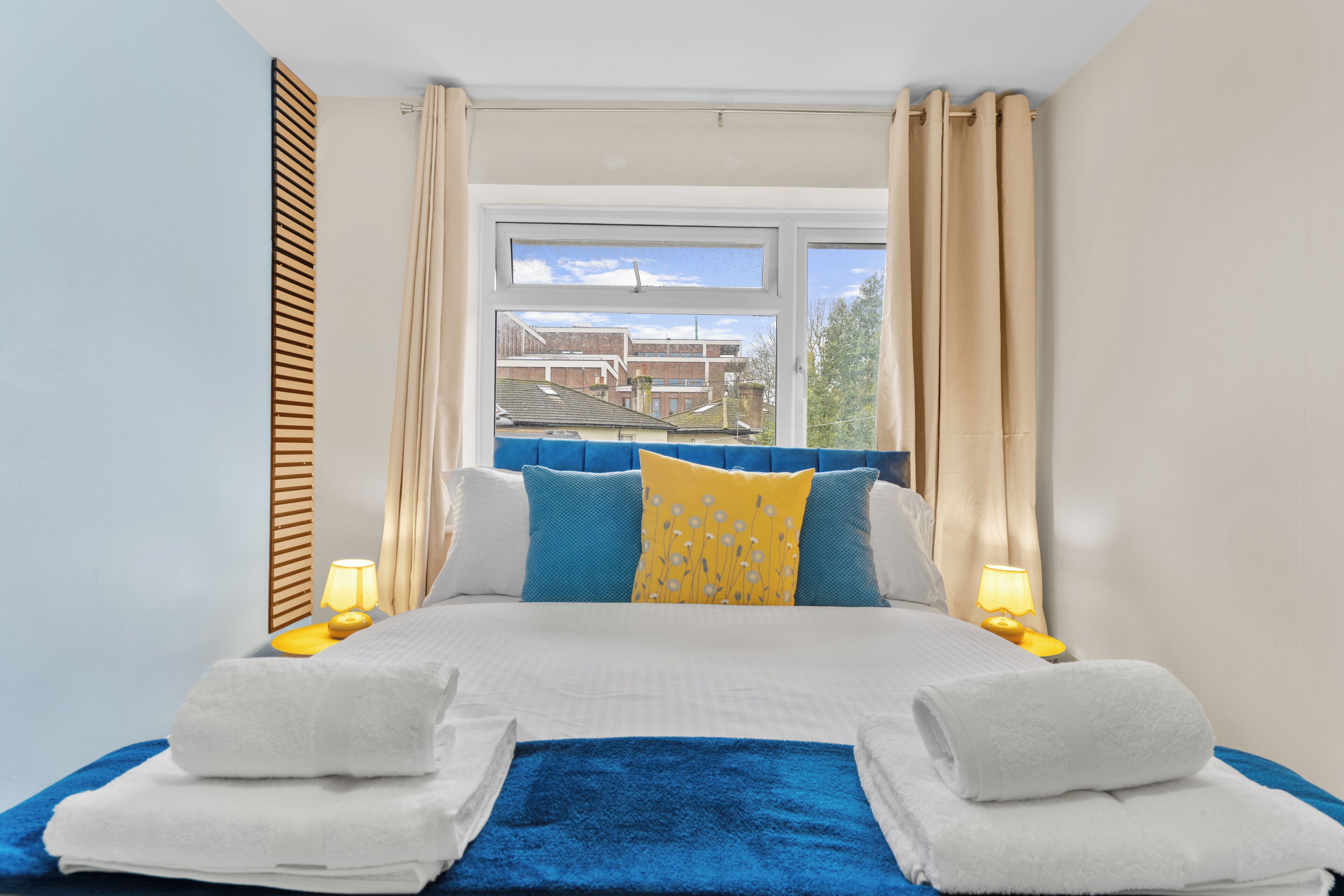 5 soverom, strykejern/-brett, wi-fi og sengetøy