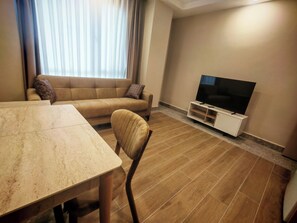 Basic Apartment, Kitchen | Living area - Suitev (Arnavutkoy)