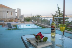 Property grounds - Viewtifull-Villas 2 – Private Pool, Playground & Panoramic Views Near Heraklion (CRETE)