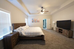 4 間睡房、熨斗/熨衫板、Wi-Fi、床單