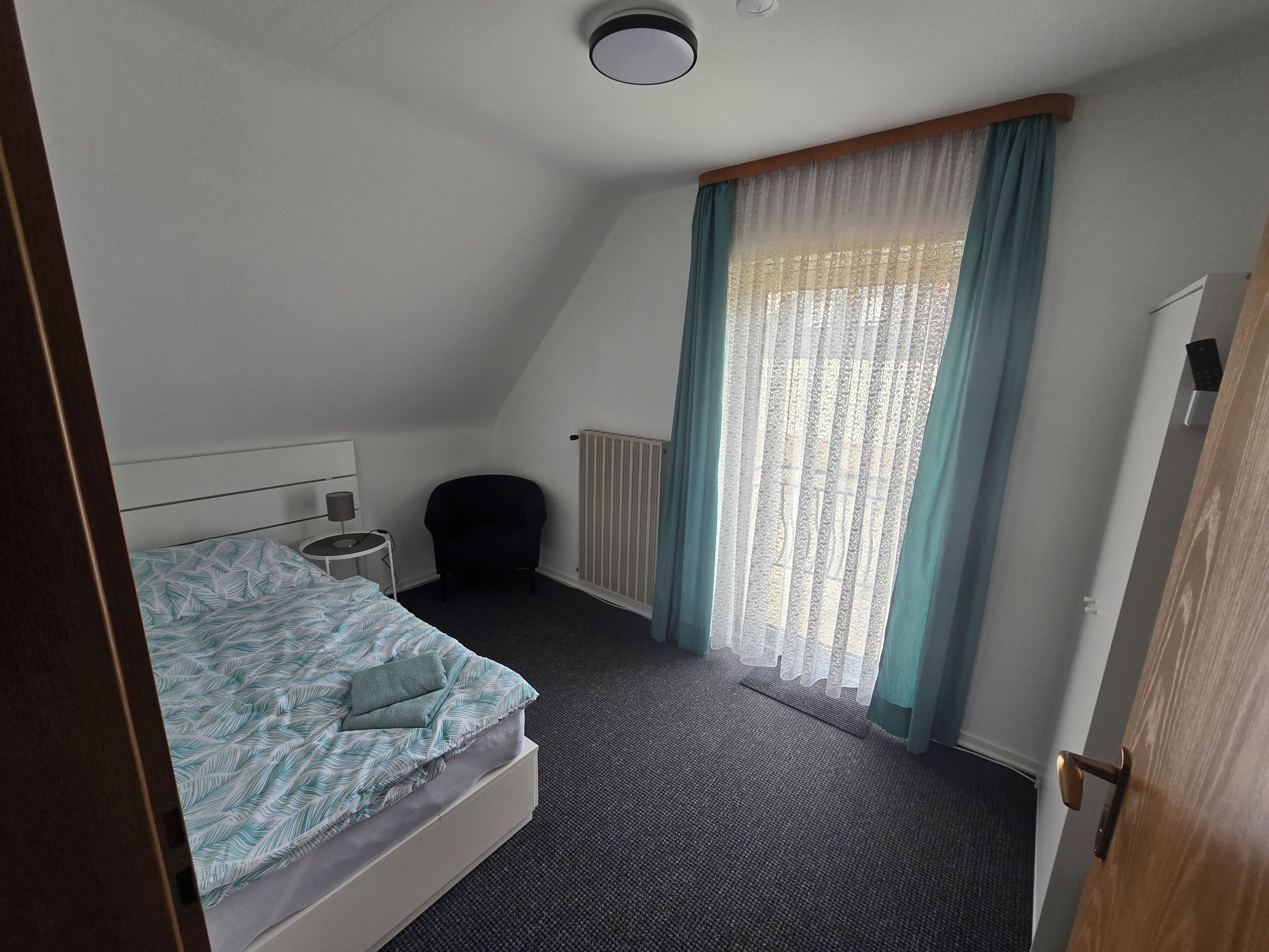 5 chambres, fer et planche à repasser, Wi-Fi gratuit, draps fournis