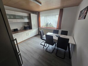 Dineren