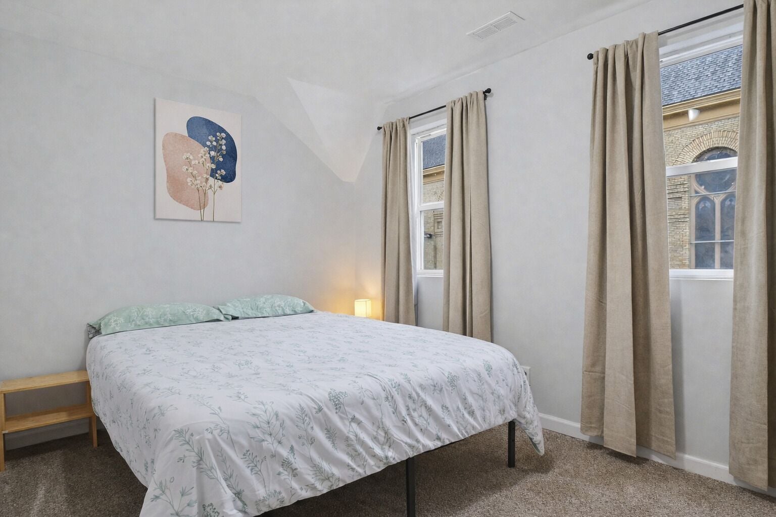 Accès Internet, draps fournis