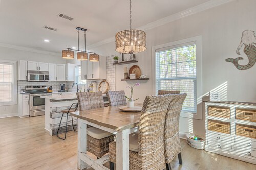 Family Friendly & Resort Perks! Perdido Key Condo