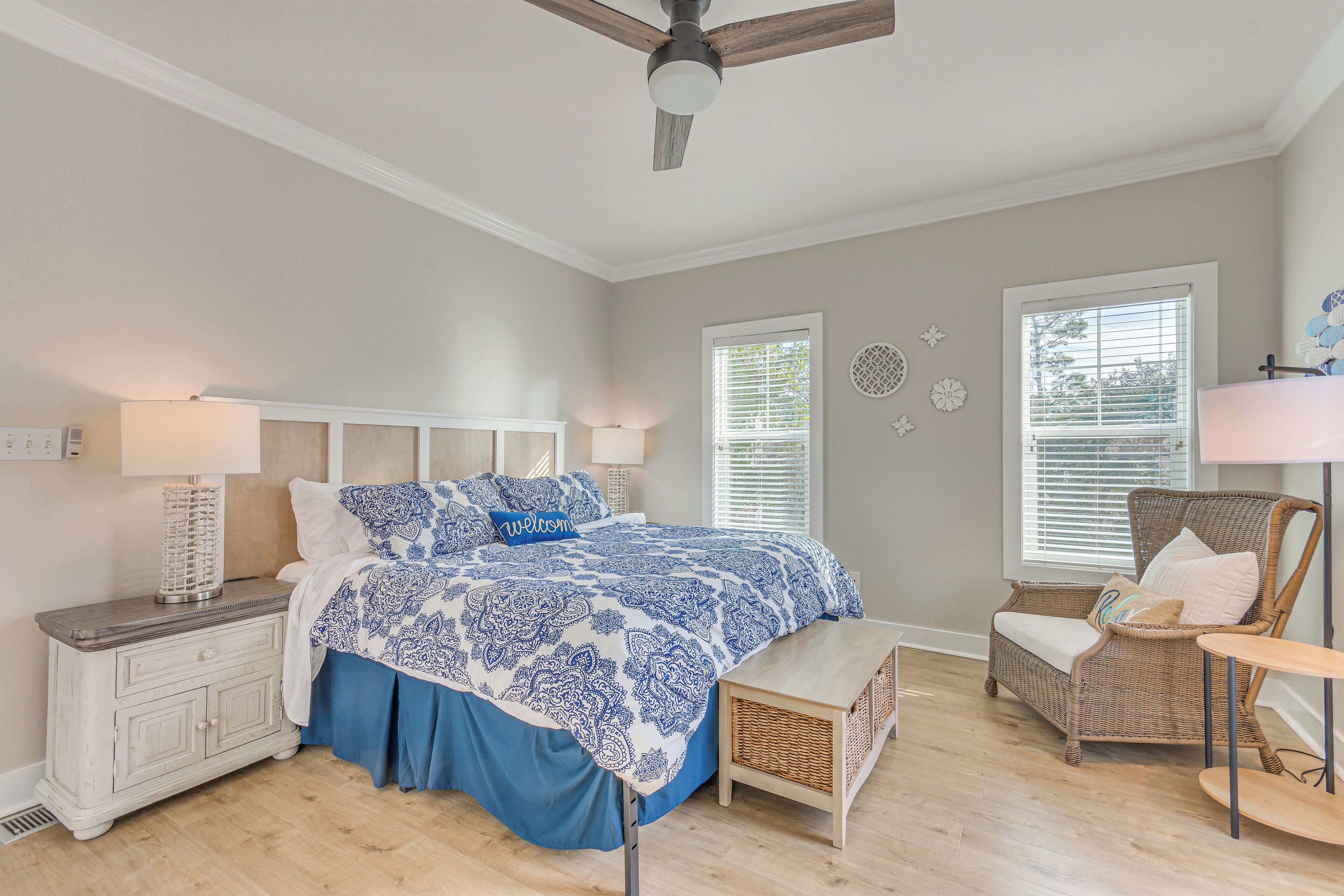 2 chambres, bureau, fer et planche à repasser, accès Internet