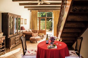 Dining - Chez Pierre. A perfect jewel for 2, beautiful pool and relaxing garden spaces . (Nizas)