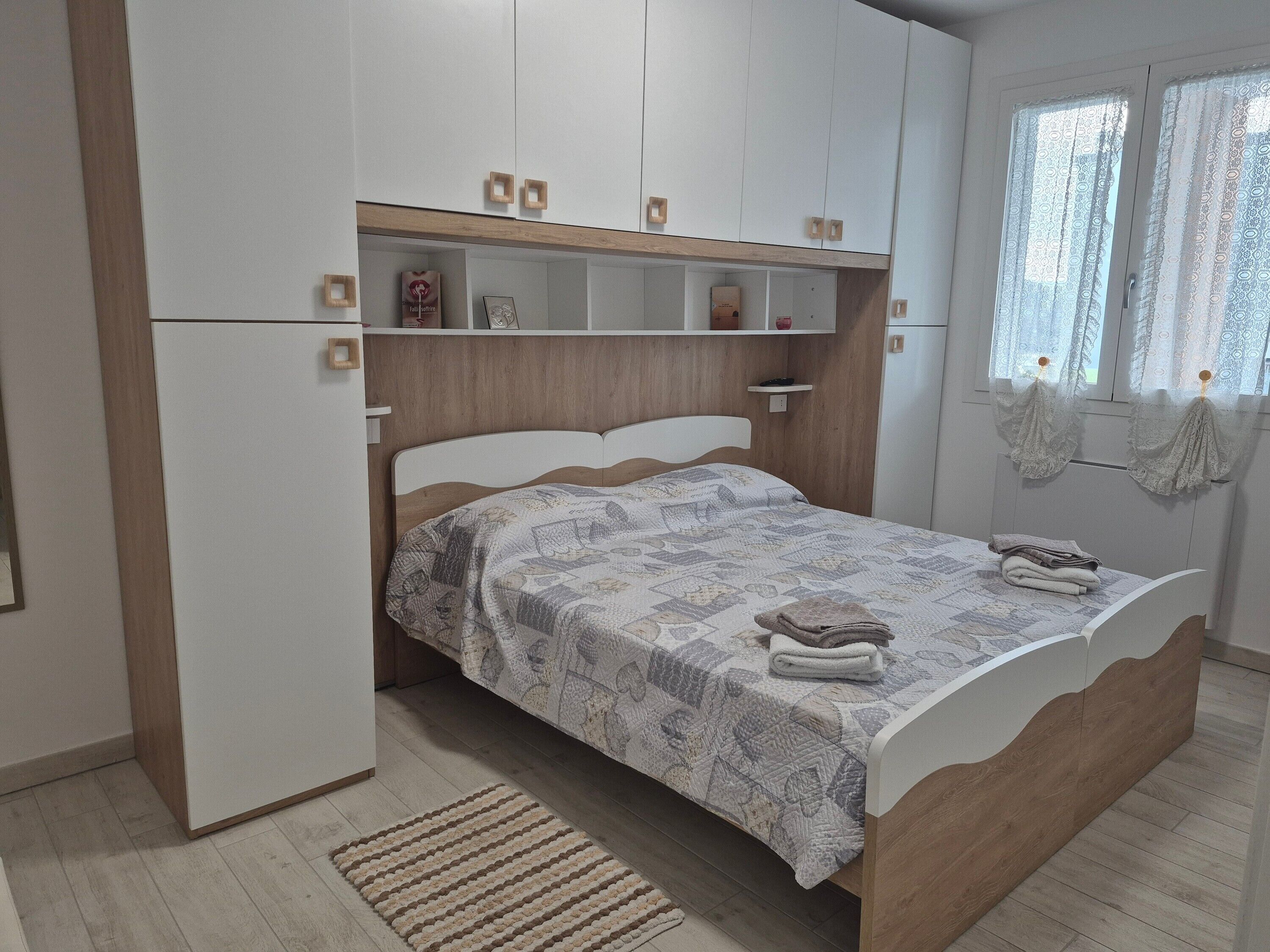 Bügeleisen/Bügelbrett, WLAN, Bettwäsche