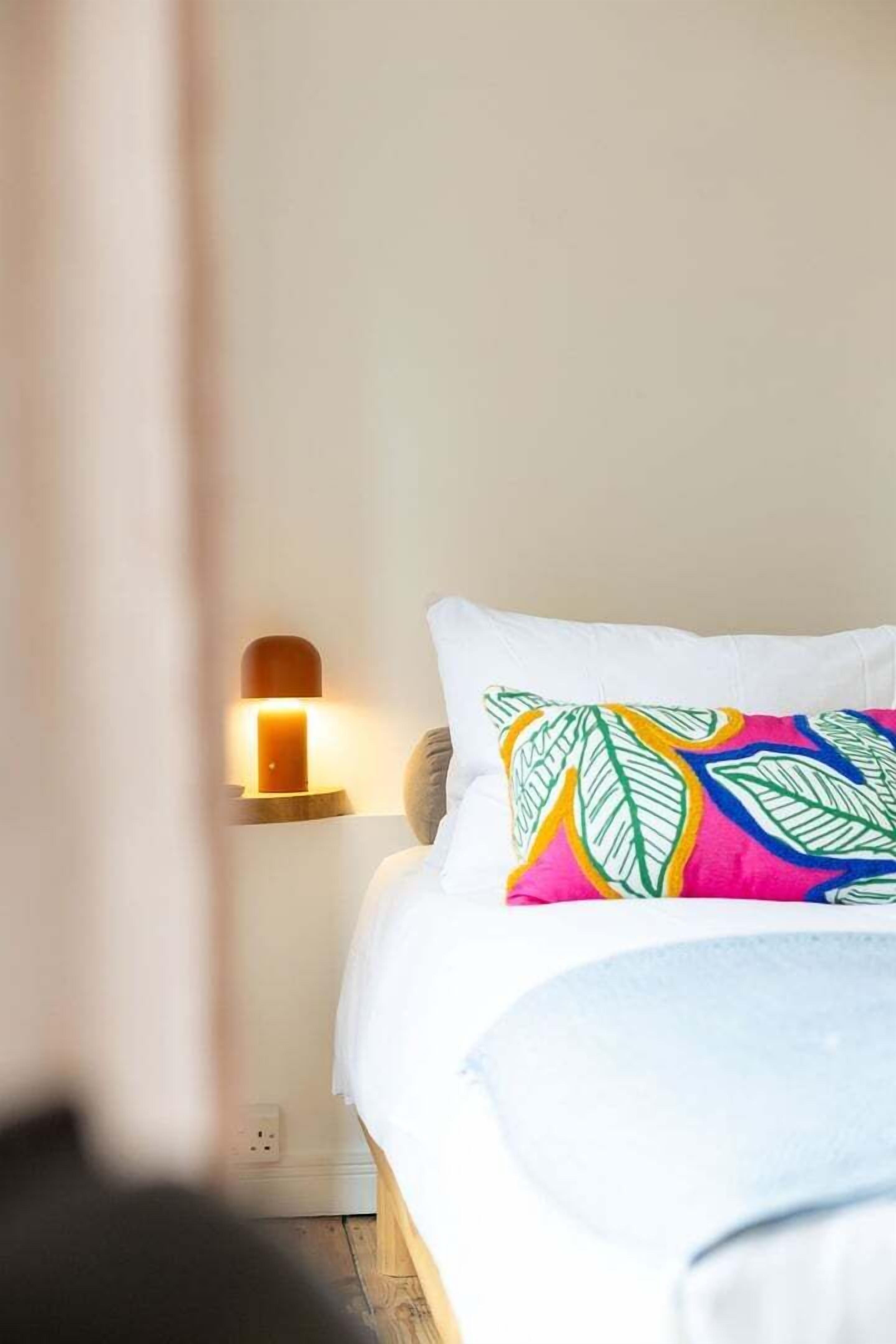 1 bedroom, iron/ironing board, Internet