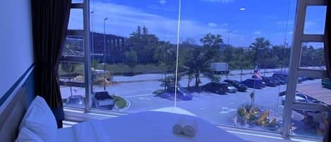 Schreibtisch, kostenloses WLAN, BettwÀsche