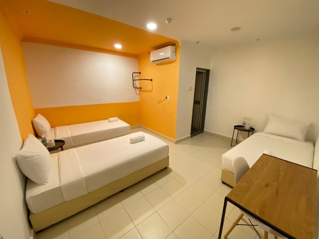 Habitació estàndard, només per a dones, no fumadors, aire condicionat | Escriptori, wifi gratuïta i roba de llit 