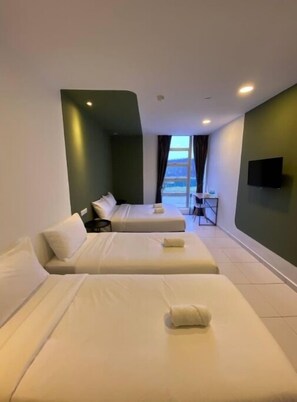 Desk, free WiFi - Hotel Double Star KLIA (Kota Warisan, Sepang)
