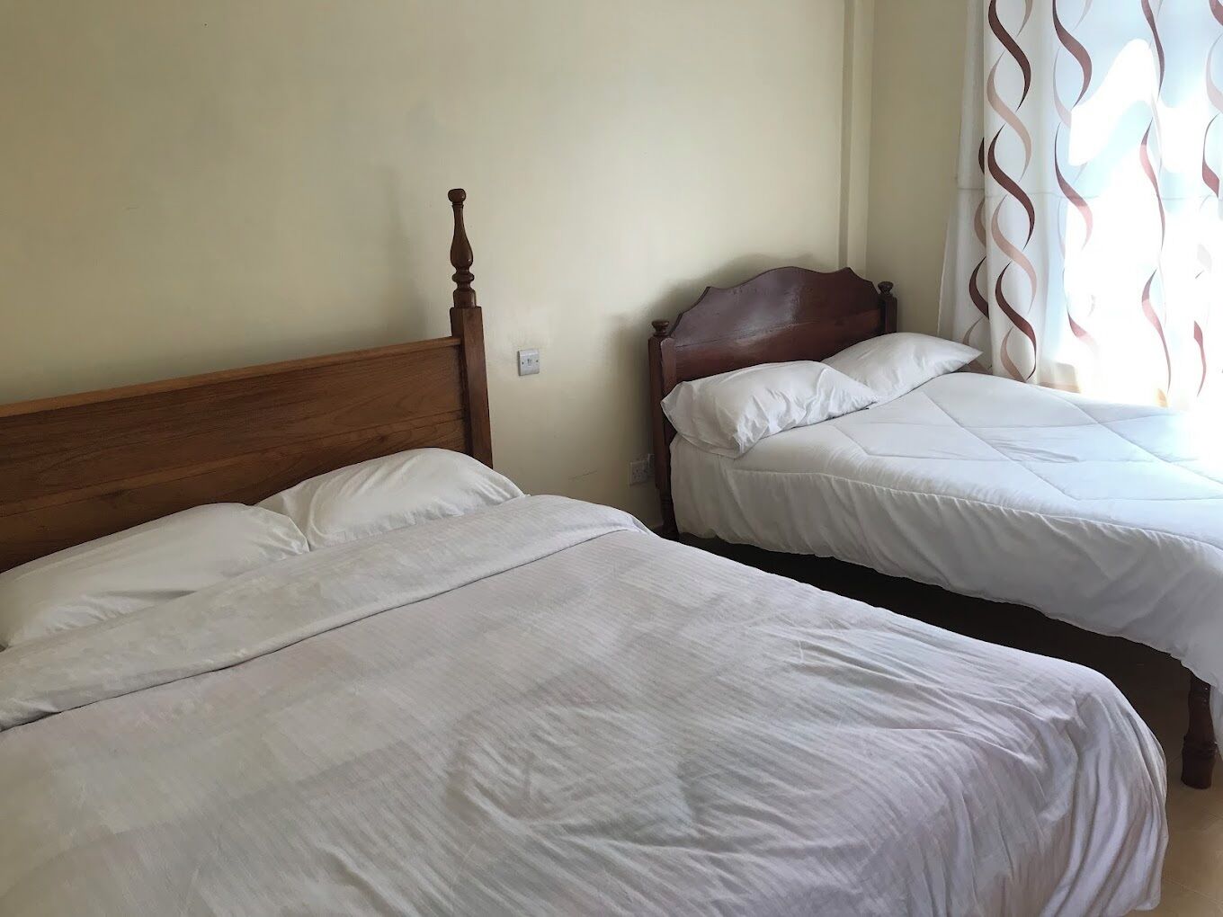 Deluxe Twin Room | Free WiFi, bed sheets