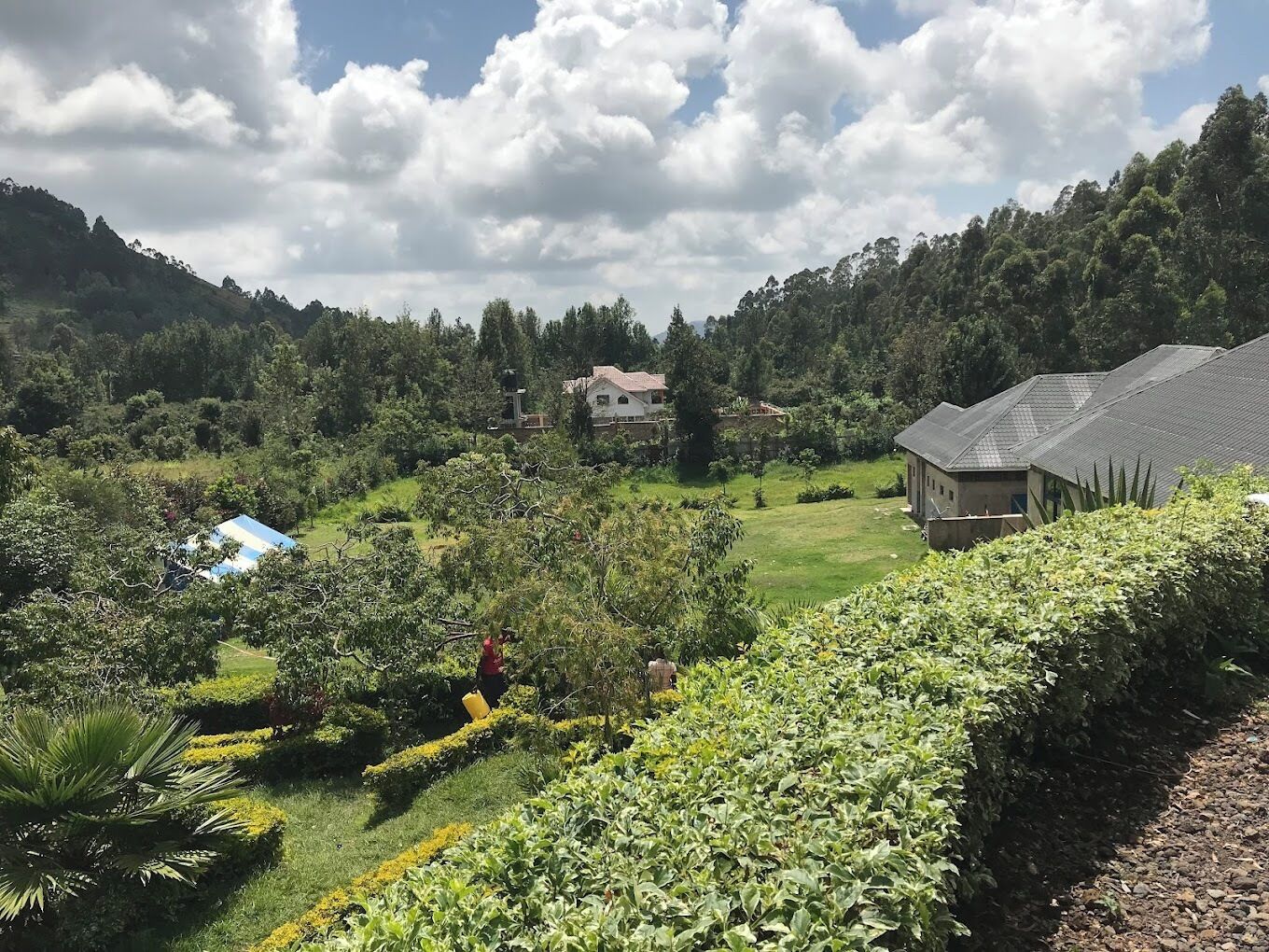 المنشأة من الخارج