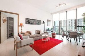 TV - Free housekeeping visits during your stay - StayShort - 2 Bed in Downtown Dubai that Sleeps 4 with Canal Views! (Downtown)