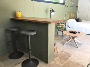 Bügeleisen/Bügelbrett, WLAN, Bettwäsche
