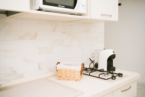 Microwave, dishwasher