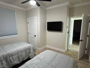 WiFi, bed sheets
