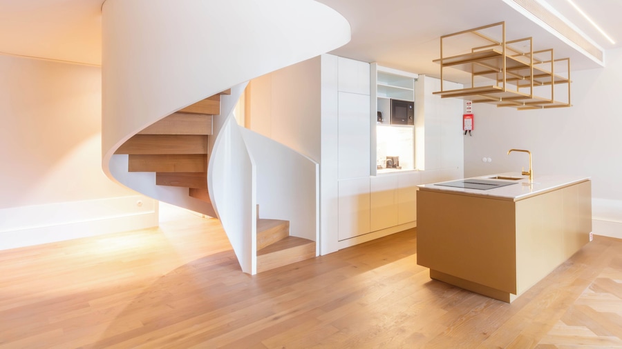 Entreparedes House