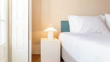 Deluxe Apartment | In-room safe, iron/ironing board, free WiFi