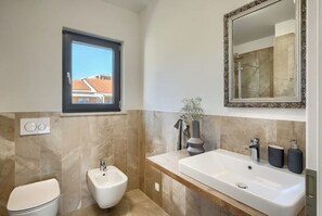 Shower, hair dryer, bidet, towels - Apartment Citylight | Belvedere Holidays – Sea Views & Modern Comfort (Novigrad)