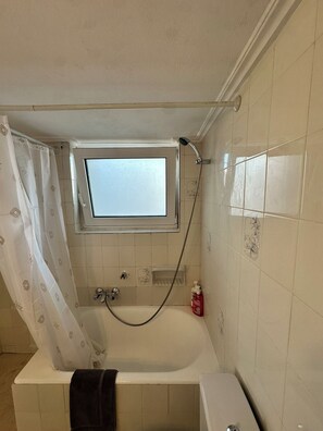 Hair dryer, towels, soap, toilet paper - Aegean Hill Skyview (Rafina)