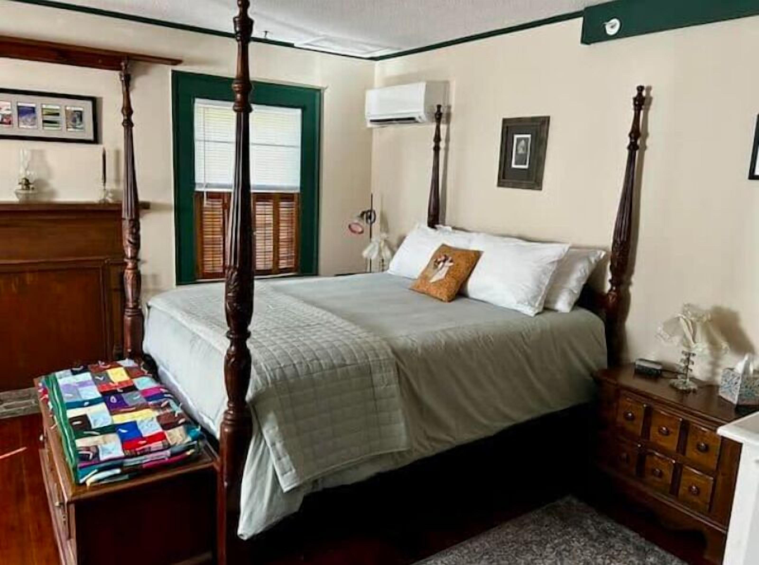 Standard Room | Premium bedding, WiFi (free), bed sheets