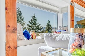Interior - Lakeview Incline Village Gem | Near Beach & Ski (Incline Village)