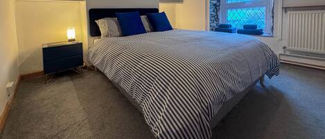 Strykejern/-brett, wi-fi og sengetøy