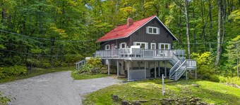 Powder Park | 6BR Killington Retreat w/ Private Hot Tub