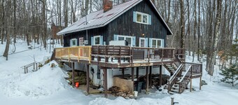 Vermont Mountain Escape – Spacious Duplex with Privacy & Amenities