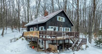 Vermont Mountain Escape – Spacious Duplex with Privacy & Amenities