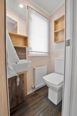 ฝักบัว, ผ้าเช็ดตัว