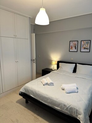 2 dormitorios, tabla de planchar con plancha, wifi gratis y ropa de cama