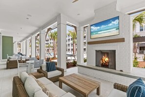 Terrace/patio - Landing | Stunning 1BD, Gym, Clubhouse (Perdido Key)