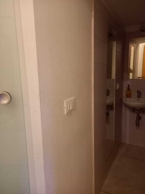 Bathroom - Laura's little houses: close-up (Palermo)