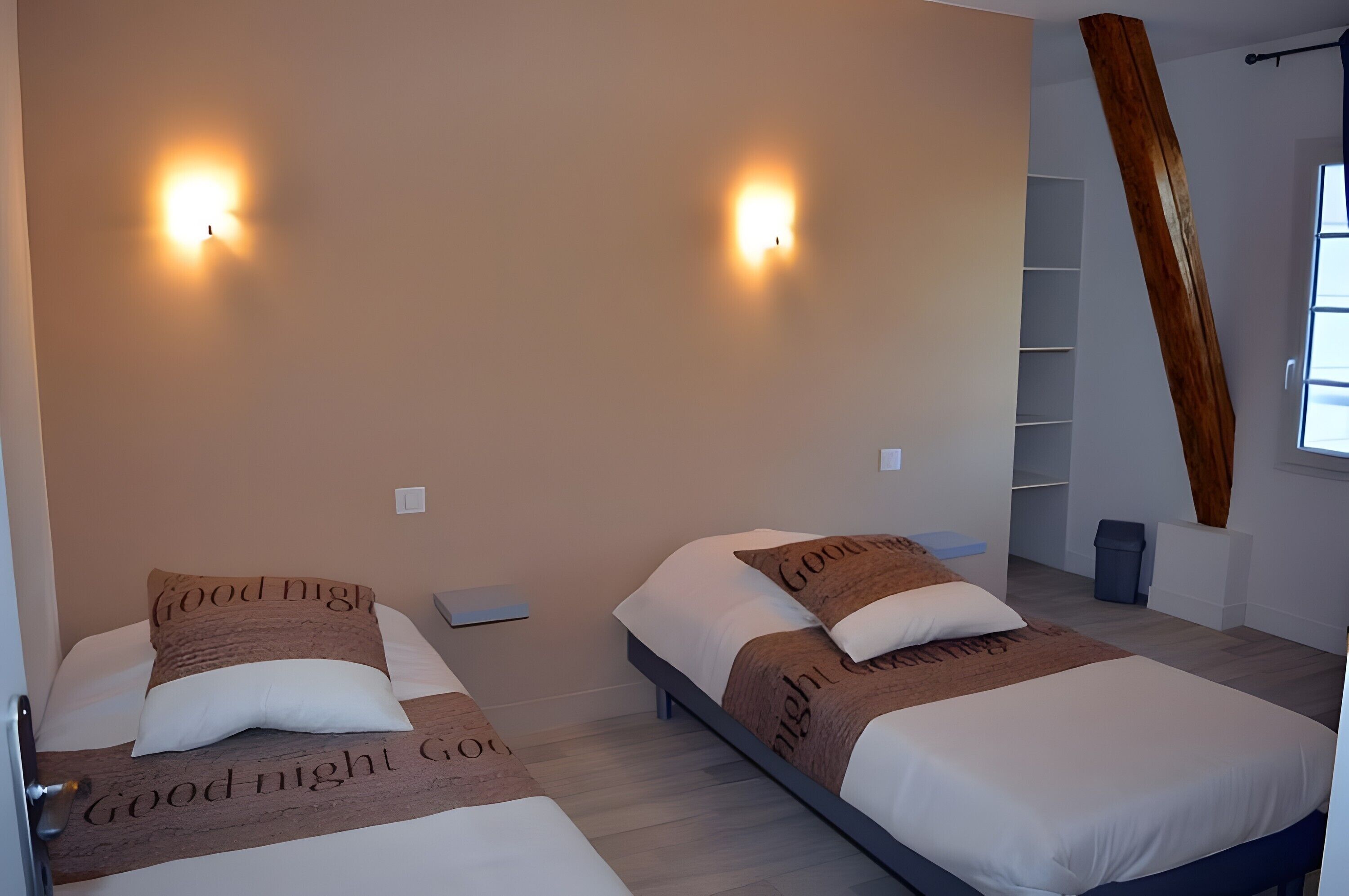 Tabla de planchar con plancha y wifi 