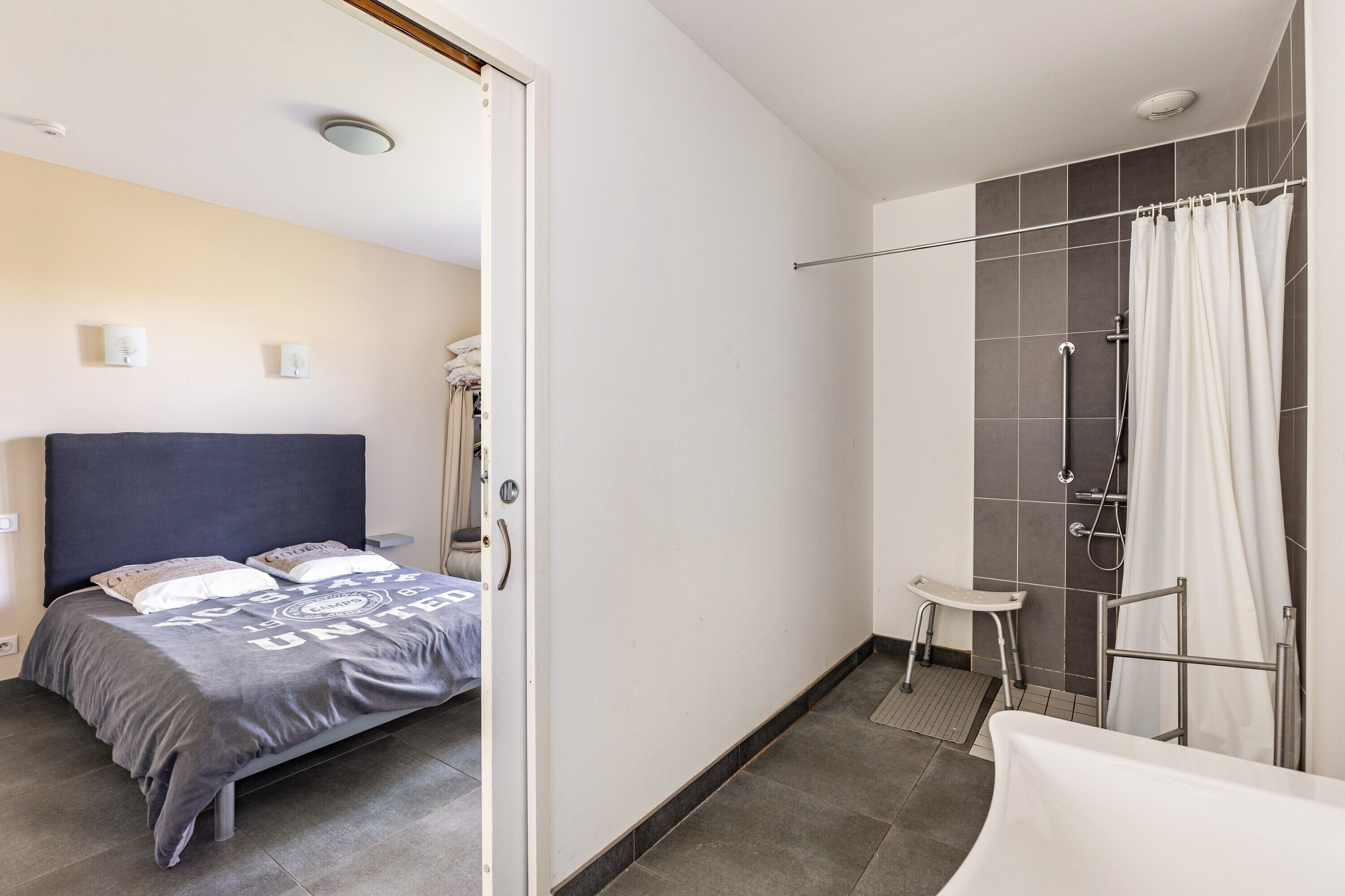 熨斗/熨衣板、WiFi