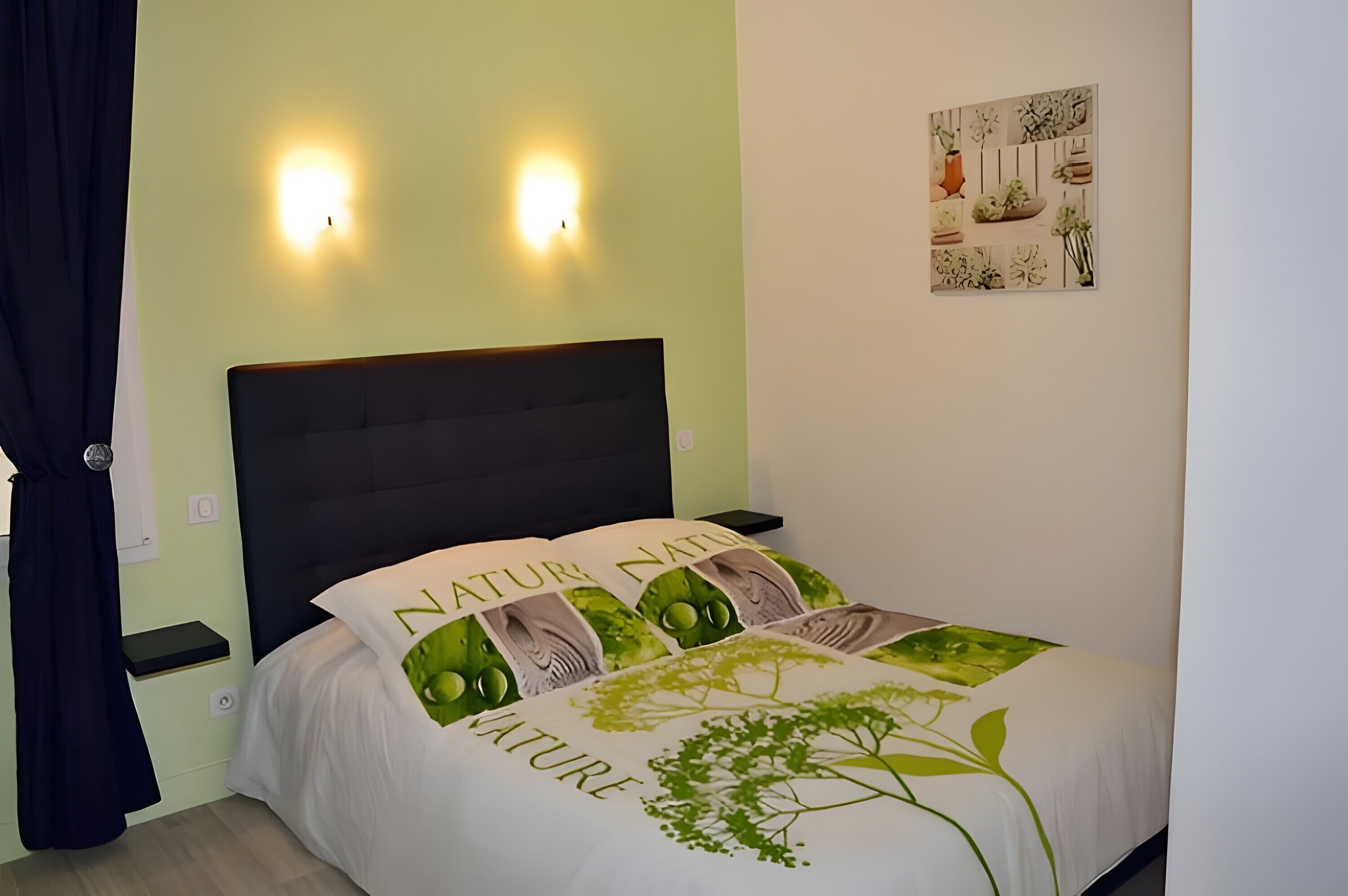 Tabla de planchar con plancha y wifi