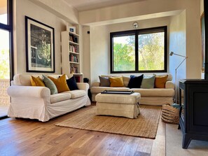 Fireplace - 4-bedroom house in popular Cala Llombards, Santanyi. 150m from the beach. (Santanyí)