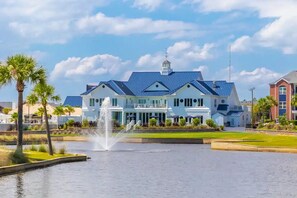 Exterior - Landing | Incredible 2BD, Gym, Rooftop Lounge (Gulf Shores)