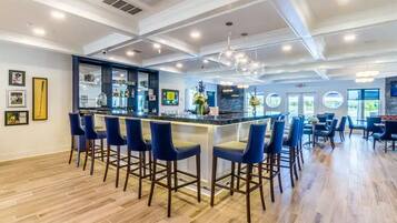 Bar (en la propiedad)