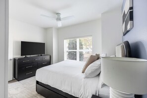 Desk, iron/ironing board, WiFi, bed sheets - Landing | Chic 2BD, Game Room, Courtyard (Gulf Shores)