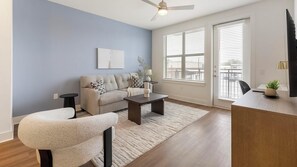 Smart TV - Landing | Beautiful 1BD in Downtown Roanoke (Fort Worth)