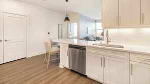 Interior - Landing | Incredible 2BD in Downtown Roanoke (Fort Worth)