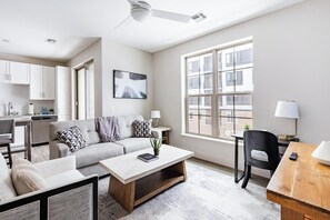 Smart TV - Landing | Incredible 1BD, Gym, Courtyard (Cleveland)