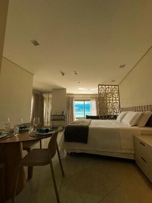 Premium Apartment, Sea View | Premium bedding, free WiFi, bed sheets - Ágape Suítes e Apartamentos (São Sebastião)