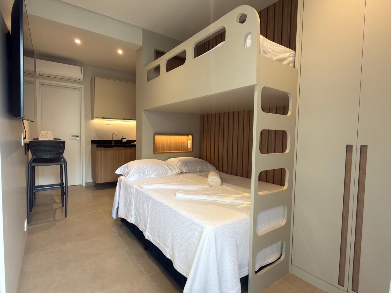 Ropa de cama de alta calidad, wifi gratis, ropa de cama